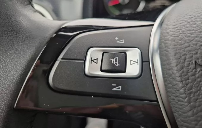 VOLKSWAGEN E-UP! 2.0 e-up! 83 Electrique Life Plus photo 20 2122874