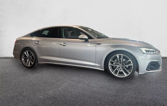 AUDI A5 Sportback 40 TDI 204 S tronic 7 Quattro Avus extérieur côté droit 2130070
