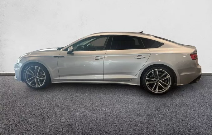 AUDI A5 Sportback 40 TDI 204 S tronic 7 Quattro Avus extérieur côté gauche 2130070