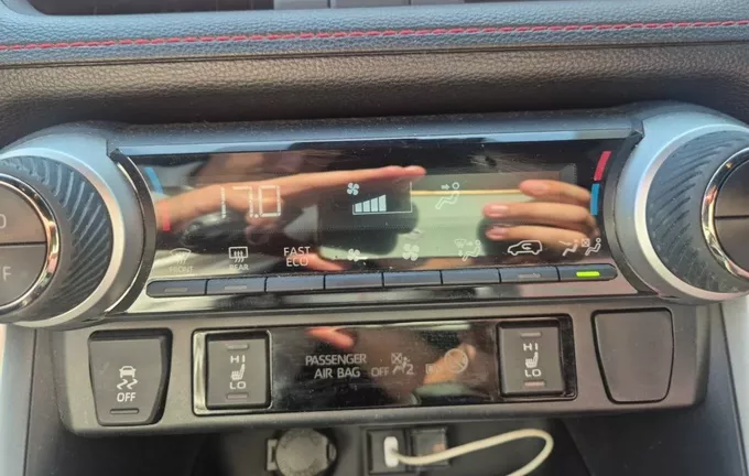 TOYOTA RAV4 Hybride Rechargeable AWD photo 14 1103643