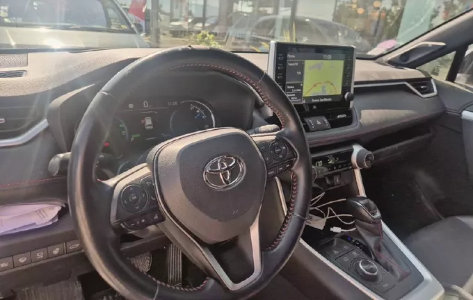 TOYOTA RAV4 Hybride Rechargeable AWD photo 18 1103643