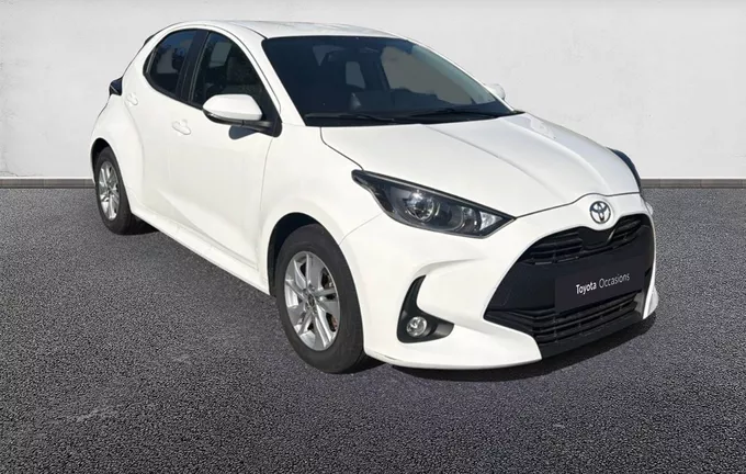 TOYOTA YARIS Hybride 116h Dynamic Business extérieur trois quart avant droit 1103892