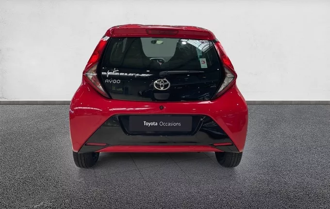 TOYOTA AYGO 1.0 VVT-i x-shift x-play extérieur arrière 1103718