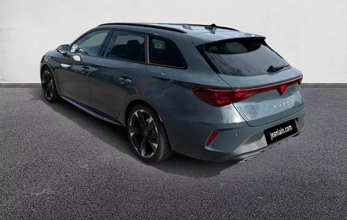 CUPRA LEON Sportstourer eHybrid 204 ch DSG6 V extérieur trois quart arrière gauche 2054