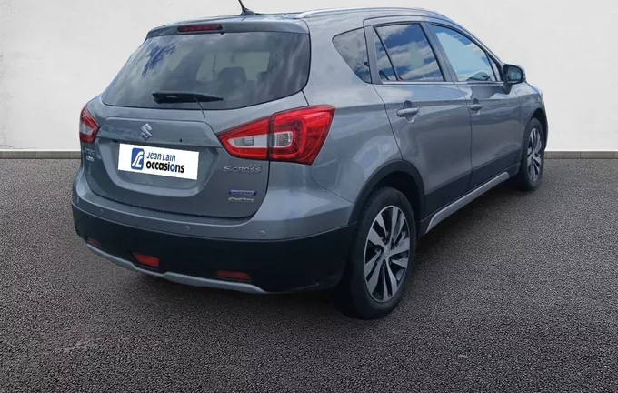 SUZUKI S-CROSS 1.4 Boosterjet Allgrip Hybrid Auto Style extérieur trois quart arrière droit 13840