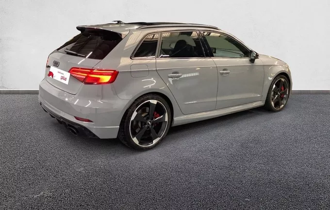 AUDI RS3 Sportback 2.5 TFSI 400 S tronic 7 Quattro extérieur trois quart arrière droit 2130600