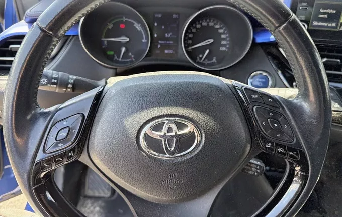 TOYOTA C-HR Hybride 2.0L Graphic photo 12 1103409