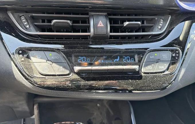 TOYOTA C-HR Hybride 2.0L Graphic photo 14 1103409