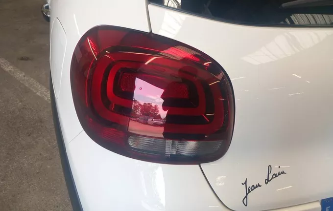 CITROEN C3 PureTech 110 S&S EAT6 Shine Pack photo 17 946357