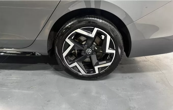 VOLKSWAGEN PASSAT 1.5 eHybrid 272 DSG6 R-Line photo 12 2129537