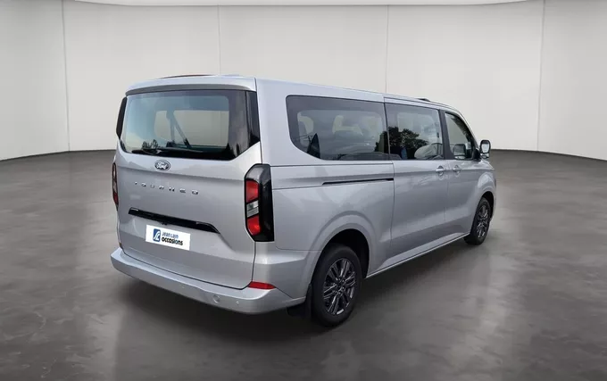 FORD TOURNEO Custom 320 L2H1 2.0 EcoBlue 170 ch BVA8 Titanium extérieur trois quart arrière droit 106368