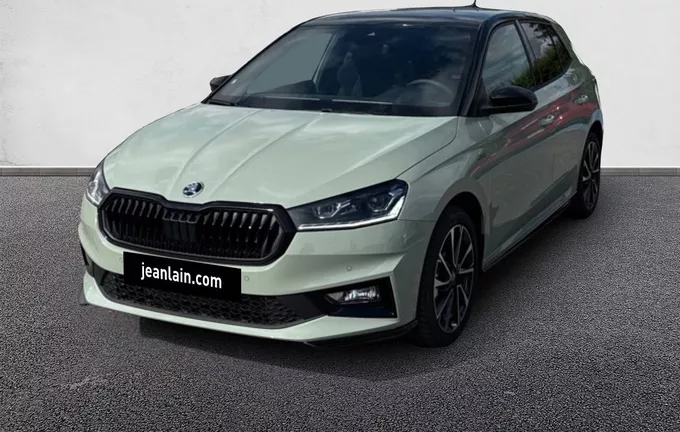 SKODA FABIA 1.0 TSI 116 ch EVO 2 DSG7 Monte-Carlo extérieur trois quart avant gauche 4375