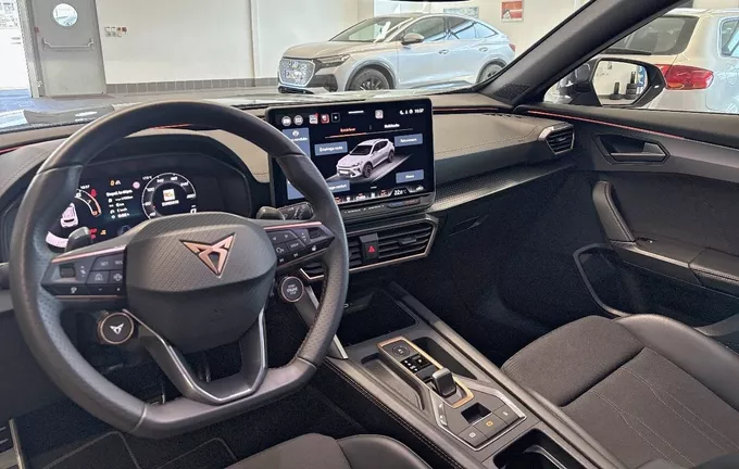 CUPRA FORMENTOR 1.5 eTSI Hybrid 150 ch DSG7 V photo 11 2127692