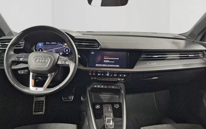 AUDI A3 Sportback 35 TDI 150 S tronic 7 S Line photo 17 2133309