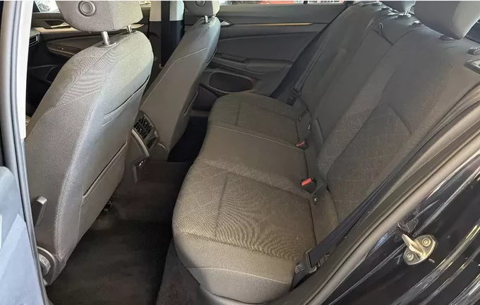 VOLKSWAGEN GOLF SW 2.0 TDI SCR 115 DSG7 Life extérieur arrière 213330