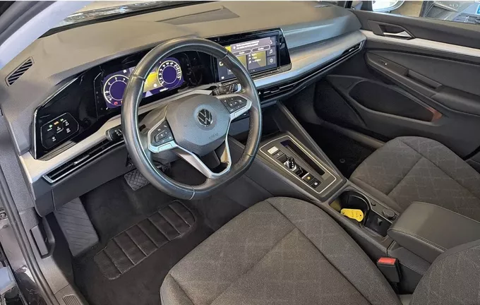 VOLKSWAGEN GOLF SW 2.0 TDI SCR 115 DSG7 Life photo 13 213330