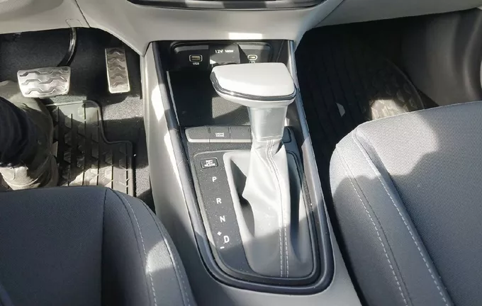 HYUNDAI BAYON 1.0 T-GDi 100 DCT-7 Intuitive photo 13 6002518