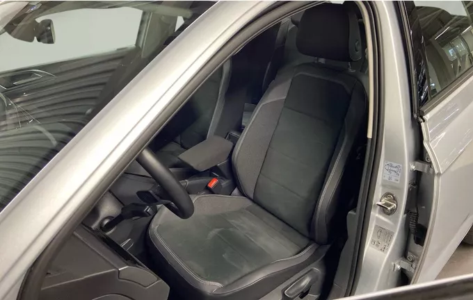 VOLKSWAGEN POLO 1.0 TSI 95 S&S DSG7 Style extérieur trois quart arrière droit 2126280