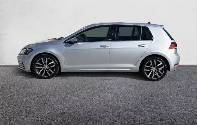 VOLKSWAGEN GOLF 2.0 TDI 150 FAP DSG7 Confortline extérieur trois quart arrière gauche 560428