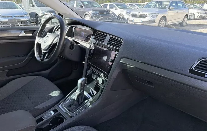 VOLKSWAGEN GOLF 2.0 TDI 150 FAP DSG7 Confortline photo 18 560428