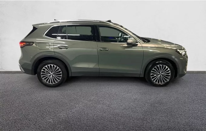 VOLKSWAGEN TIGUAN 1.5 eTSI 150ch DSG7 Elegance extérieur côté droit 2132610
