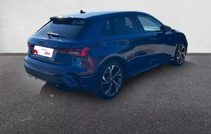AUDI A3 Sportback TDI 150 S tronic 7 S line extérieur trois quart arrière droit 2125510