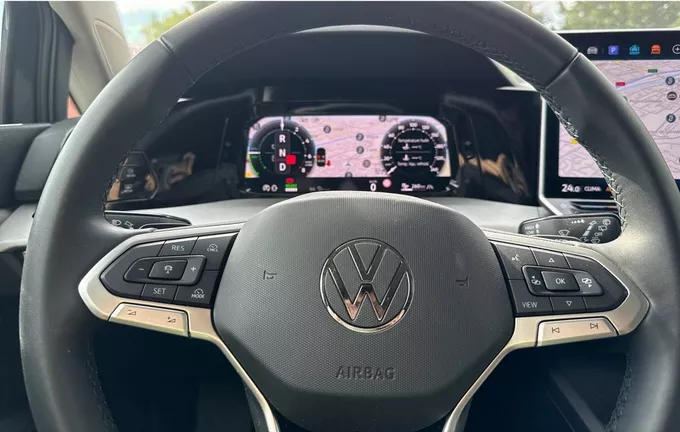VOLKSWAGEN GOLF 1.5 eHybrid 204 DSG6 VW Edition photo 15 2128496
