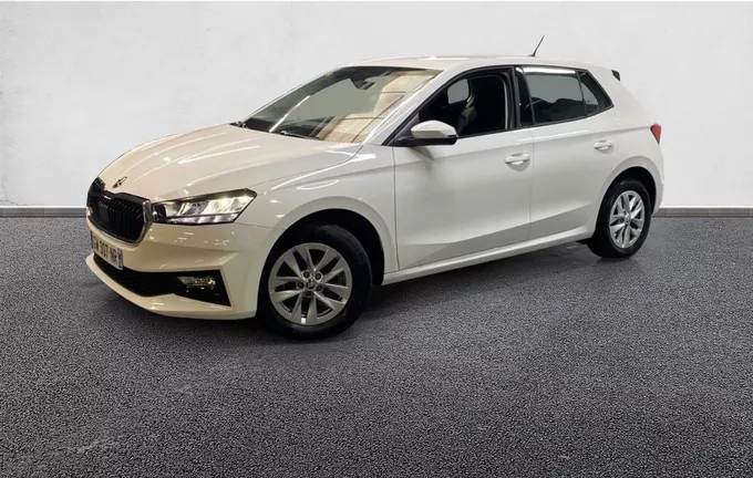 SKODA FABIA 1.0 TSI 95 ch EVO 2 BVM5 Selection extérieur trois quart avant gauche 2130760