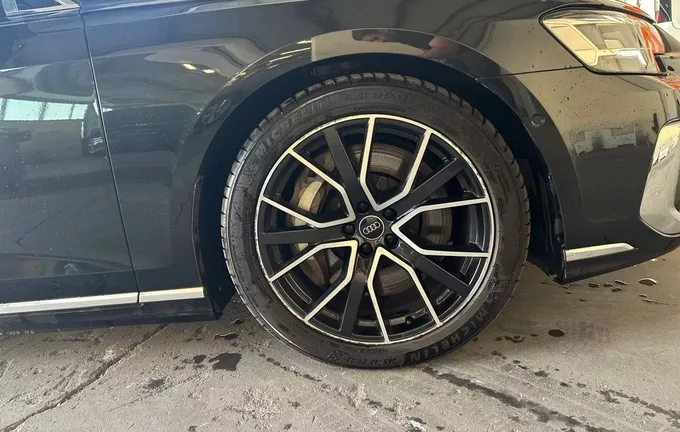 AUDI A8 60 TFSIe Tiptronic 8 quattro Avus Extended photo 9 2130033