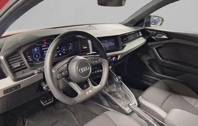 AUDI A1 Sportback 35 TFSI 150 ch S tronic 7 S Line Plus photo 11 2122483
