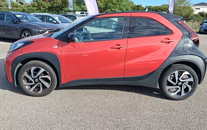TOYOTA AYGO X 1.0 VVT-i 72 S-CVT Design extérieur côté gauche 1103824