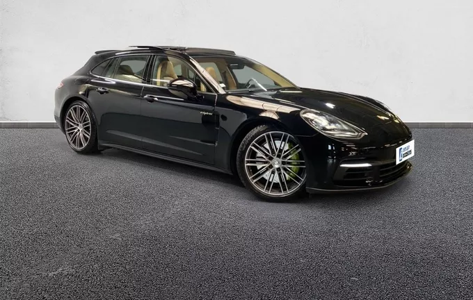 PORSCHE PANAMERA 4 V6 3.0 462 PDK Hybrid Sport Turismo extérieur trois quart avant droit 2128174
