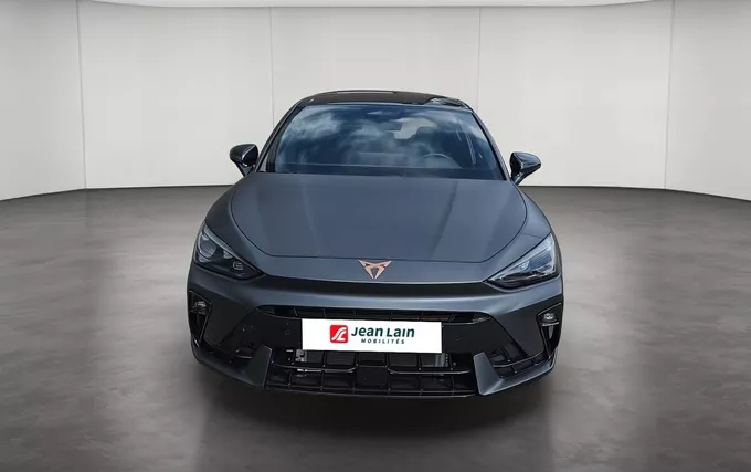 CUPRA LEON 1.5 eTSI Hybrid 150 ch DSG7 V extérieur avant 4861