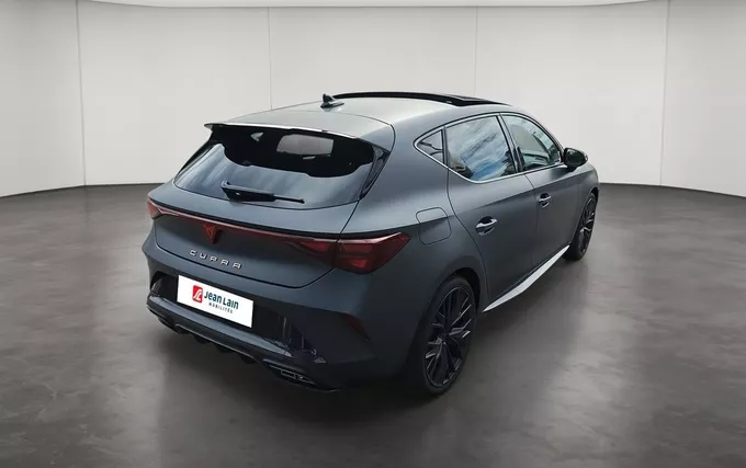 CUPRA LEON 1.5 eTSI Hybrid 150 ch DSG7 V extérieur trois quart arrière droit 4861
