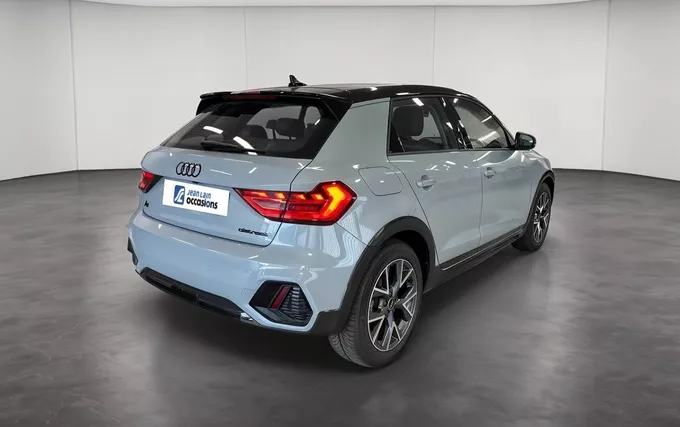 AUDI A1 Allstreet 35 TFSI 150 ch S tronic 7 Design Luxe extérieur côté droit 2132239