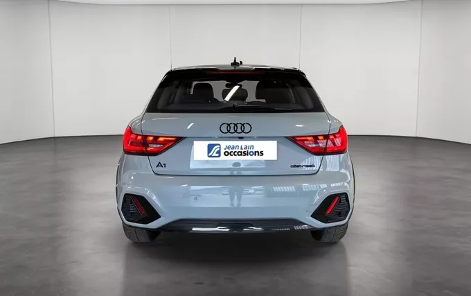AUDI A1 Allstreet 35 TFSI 150 ch S tronic 7 Design Luxe extérieur trois quart arrière droit 2132239