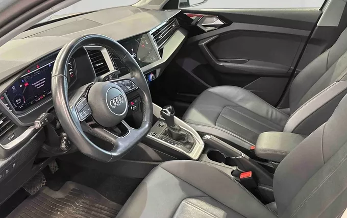 AUDI A1 Allstreet 35 TFSI 150 ch S tronic 7 Design Luxe photo 10 2132239