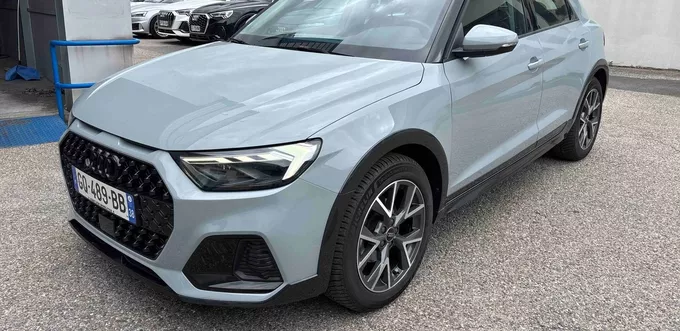 AUDI A1 Allstreet 35 TFSI 150 ch S tronic 7 Design Luxe photo 20 2132239