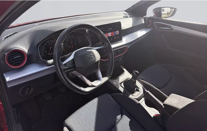 SEAT IBIZA 1.0 TSI 110 ch S/S BVM6 FR photo 13 2131187