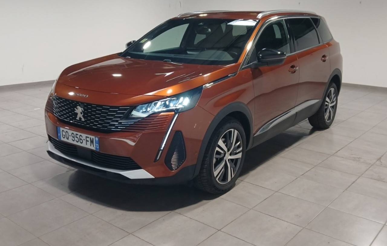 PEUGEOT 5008