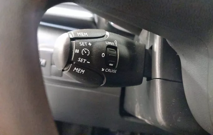 CITROEN C3 PureTech 83 S&S BVM5 C-Series photo 20 945982