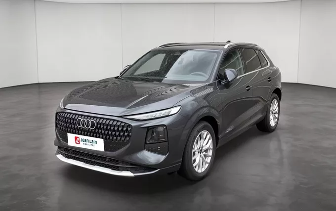 AUDI Q3 TFSI 150 ch Hybride S tronic 7 Advanced extérieur trois quart avant gauche 5734