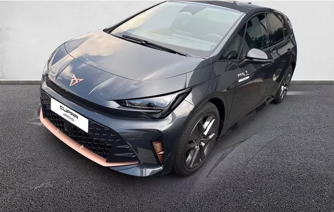 CUPRA BORN 230 ch Endurance extérieur trois quart avant gauche 4381