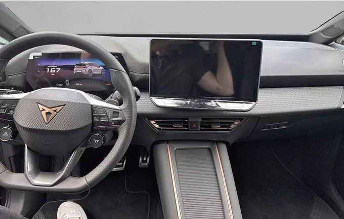 CUPRA BORN 230 ch Endurance extérieur trois quart avant droit 4381