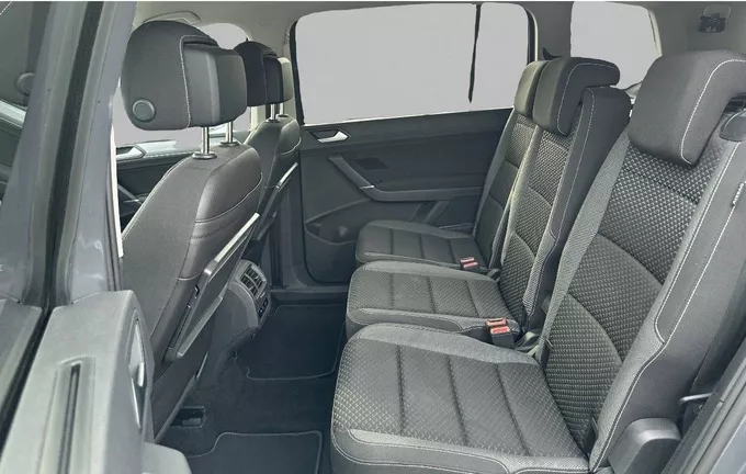 VOLKSWAGEN TOURAN 1.5 TSI EVO 150 7pl Active extérieur arrière 2130534