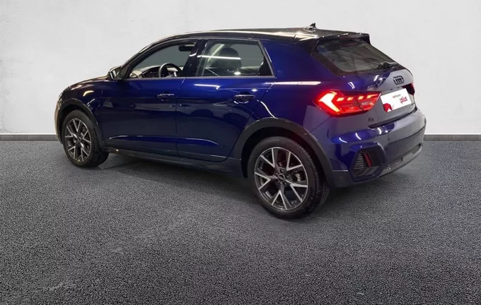 AUDI A1 Allstreet 30 TFSI 116 ch S tronic 7 Avus extérieur trois quart arrière gauche 2128242