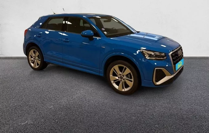 AUDI Q2 35 TFSI 150 BVM6 S line extérieur trois quart avant droit 212999