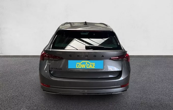 SKODA OCTAVIA Combi 1.5 TSI mHEV e-TEC 150 ch ACT DSG7 Sportline extérieur arrière 213227