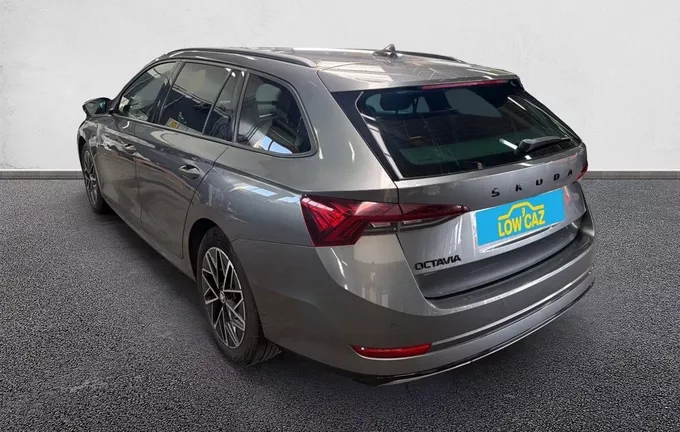 SKODA OCTAVIA Combi 1.5 TSI mHEV e-TEC 150 ch ACT DSG7 Sportline extérieur trois quart arrière gauche 213227