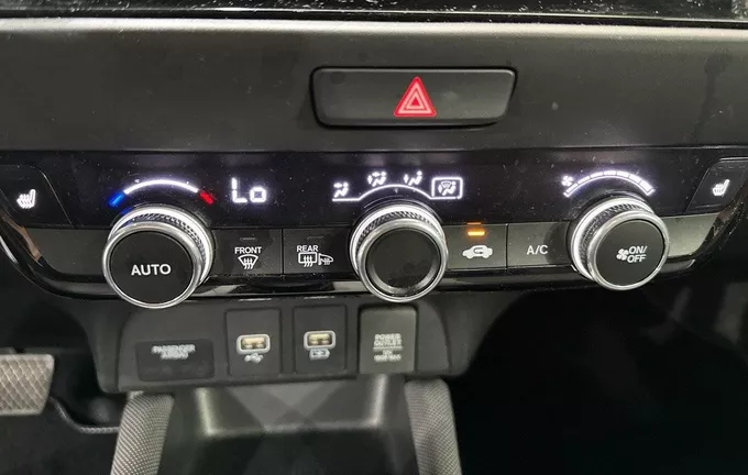 HONDA JAZZ Crosstar e:HEV 1.5 i-MMD Exclusive photo 14 13425
